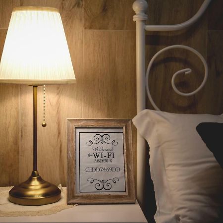 เอเลแกนต์ บีแอนด์บี อิล วิโกโล สโตริโก ซาแลร์โน Bed & Breakfast ภายนอก รูปภาพ