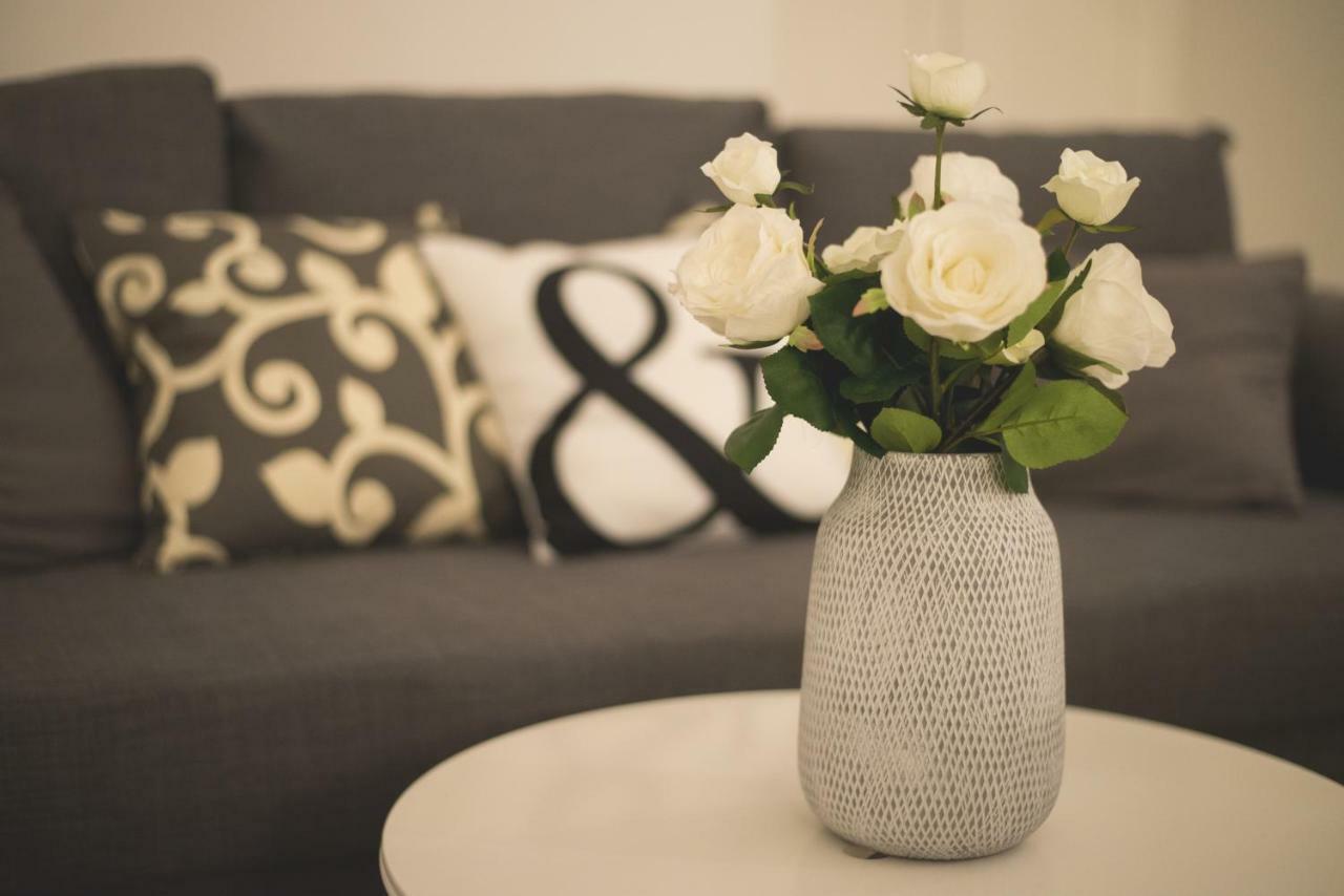เอเลแกนต์ บีแอนด์บี อิล วิโกโล สโตริโก ซาแลร์โน Bed & Breakfast ภายนอก รูปภาพ