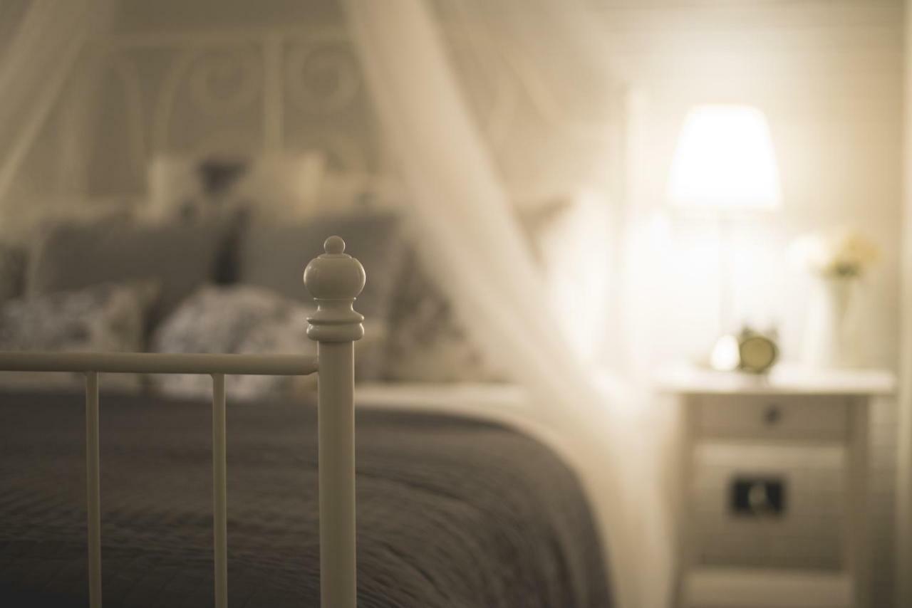 เอเลแกนต์ บีแอนด์บี อิล วิโกโล สโตริโก ซาแลร์โน Bed & Breakfast ภายนอก รูปภาพ