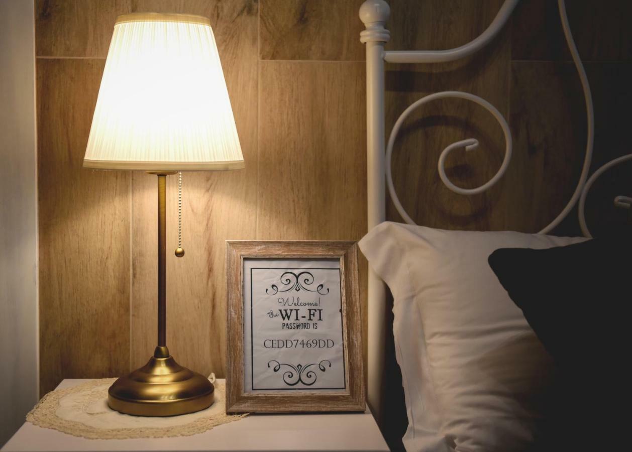 เอเลแกนต์ บีแอนด์บี อิล วิโกโล สโตริโก ซาแลร์โน Bed & Breakfast ภายนอก รูปภาพ